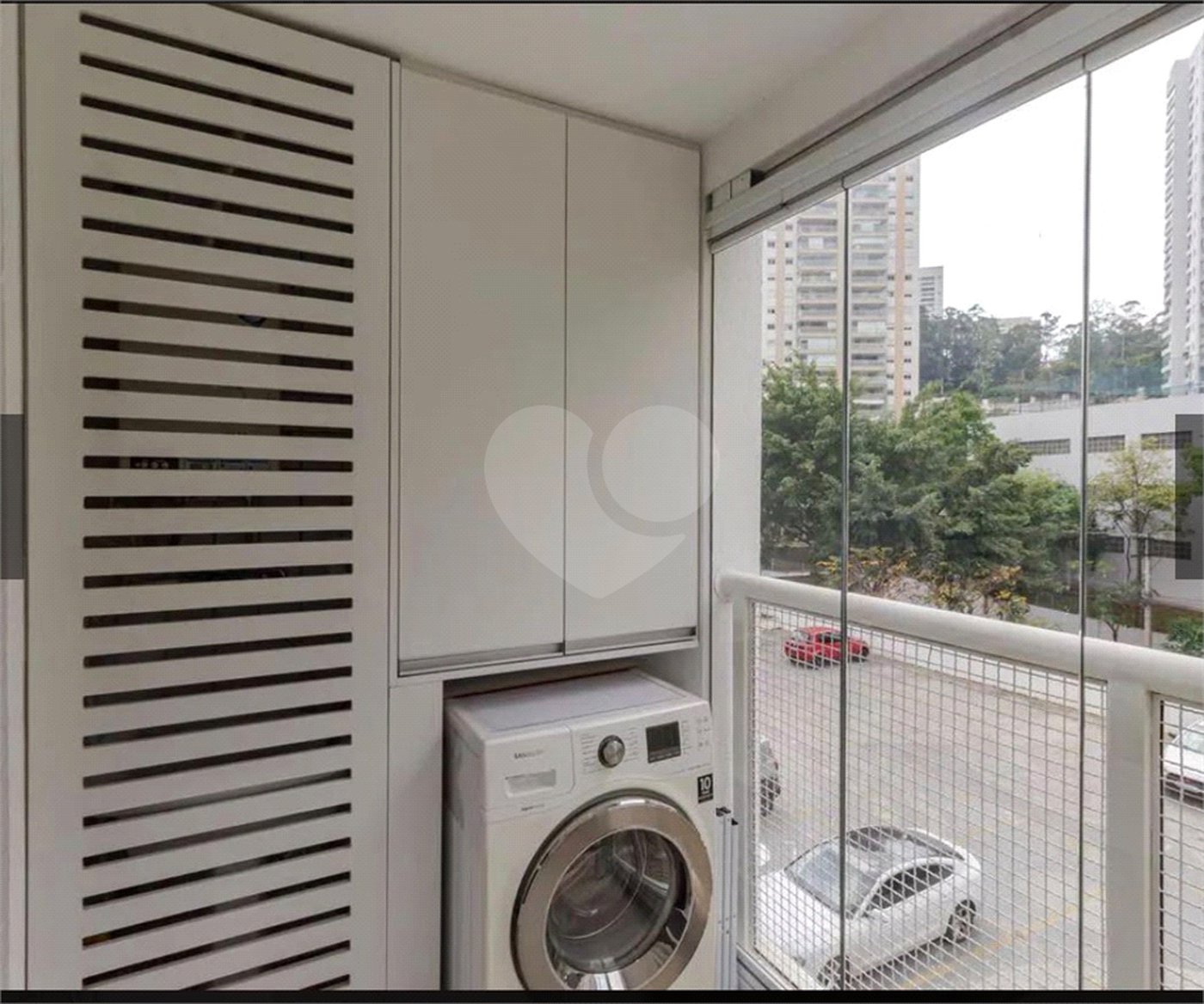 Apartamento à venda com 2 quartos, sendo 1 suíte,  em Vila Andrade, São Paulo, SP