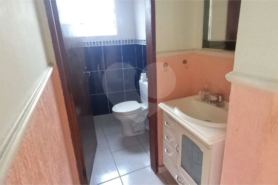 Sobrado para alugar com 3 quartos, sendo 1 suíte, em Parque Maria Domitila, São Paulo, SP