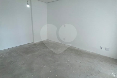 Apartamento à venda com 4 suítes em Jardim Bebedouro, Guarulhos, SP