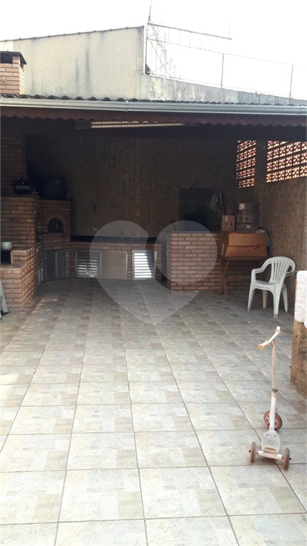 Casa à venda com 3 quartos, sendo 2 suítes,  em Vila Rosália, Guarulhos, SP