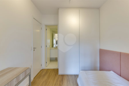 Apartamento à venda com 3 quartos, sendo 1 suíte, em Jardim Marajoara, São Paulo, SP