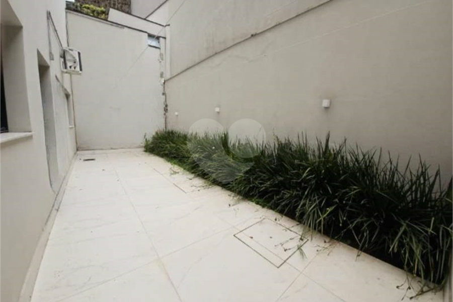Casa à venda com 5 suítes no condomínio Tamboré II, Santana de Parnaíba - SP