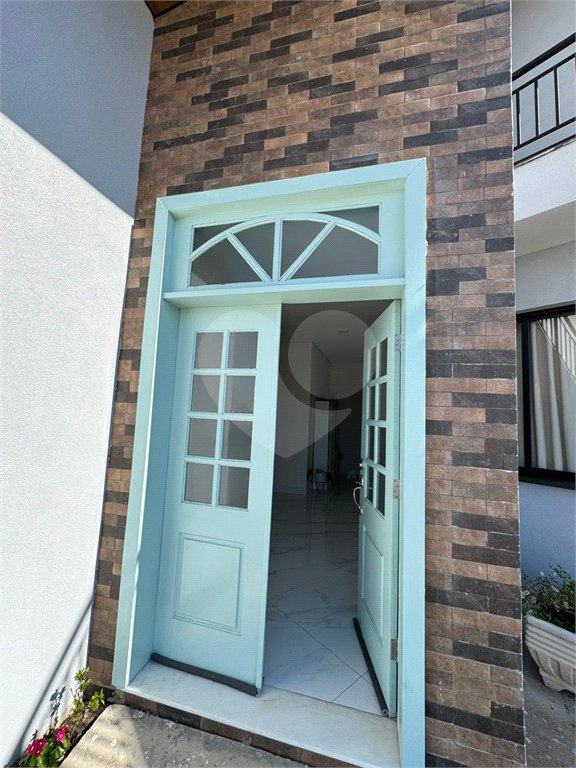 Casa à venda com 3 suítes no condomínio Reserva Central Parque, Salto - SP