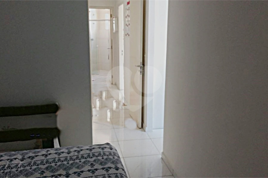 Casa à venda com 3 quartos, sendo 1 suíte, no condomínio Residencial Água Fria, São Paulo - SP