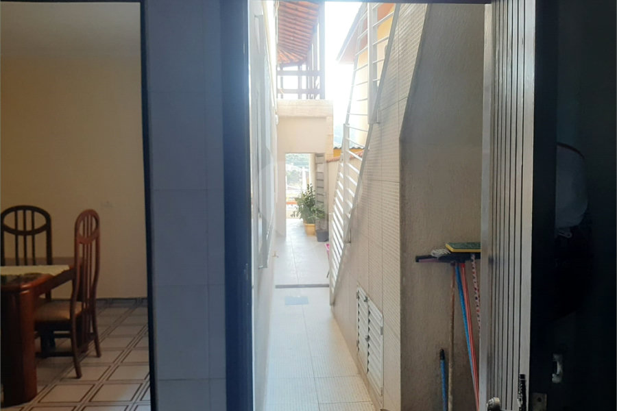 Sobrado à venda com 3 quartos, sendo 1 suíte, em Tremembé, São Paulo, SP
