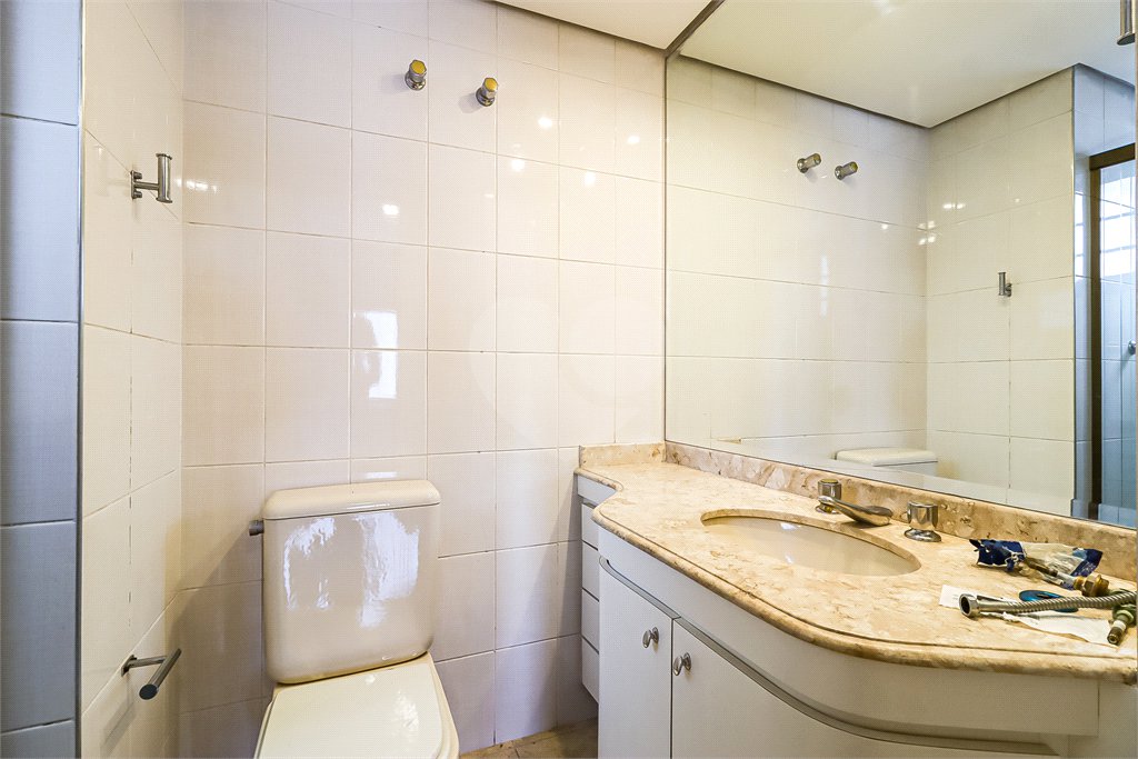 Apartamento à venda com 4 quartos, sendo 3 suítes, em Brooklin Paulista, São Paulo, SP