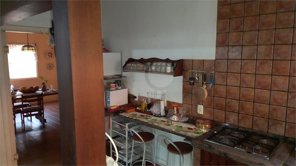 Casa à venda ou para alugar com 4 quartos, sendo 1 suíte, no Centro, Vinhedo, SP