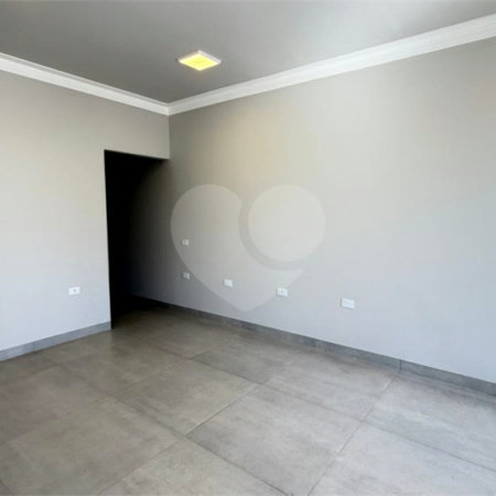 Casa à venda com 3 quartos, sendo 1 suíte, em Ipê, Três Lagoas, MS
