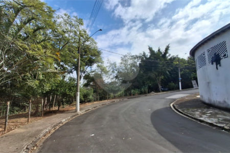 Casa à venda com 2 quartos, sendo 1 suíte, em Jardim Portal do Itavuvu, Sorocaba, SP