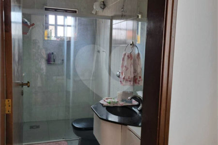 Casa à venda com 4 quartos, sendo 1 suíte, em Vila Leão, Sorocaba, SP