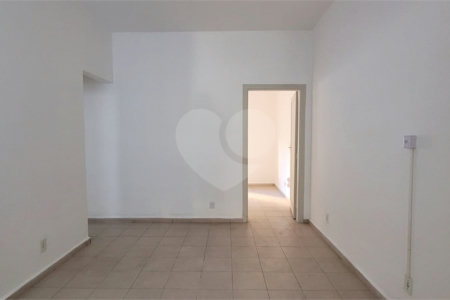 Apartamento à venda com 2 quartos em Aclimação, São Paulo, SP