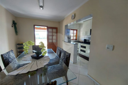 Casa à venda com 5 quartos, sendo 1 suíte, em Santa Claudina, Vinhedo, SP
