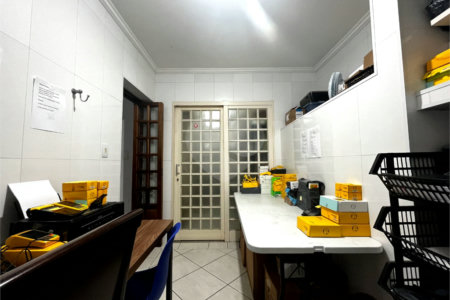 Sobrado à venda com 4 quartos, sendo 1 suíte,  em Vila Curuçá, Santo André, SP