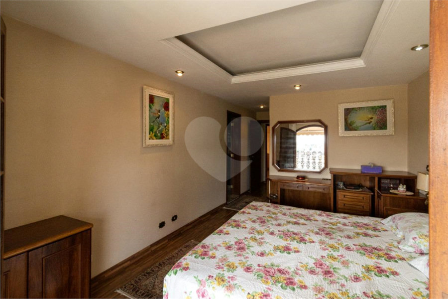 Casa à venda com 3 suítes em Vila Pereira Barreto, São Paulo, SP