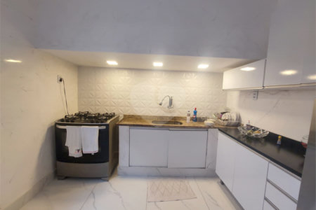 Casa de Vila à venda com 2 quartos, sendo 1 suíte,  em Rio de Janeiro, RJ