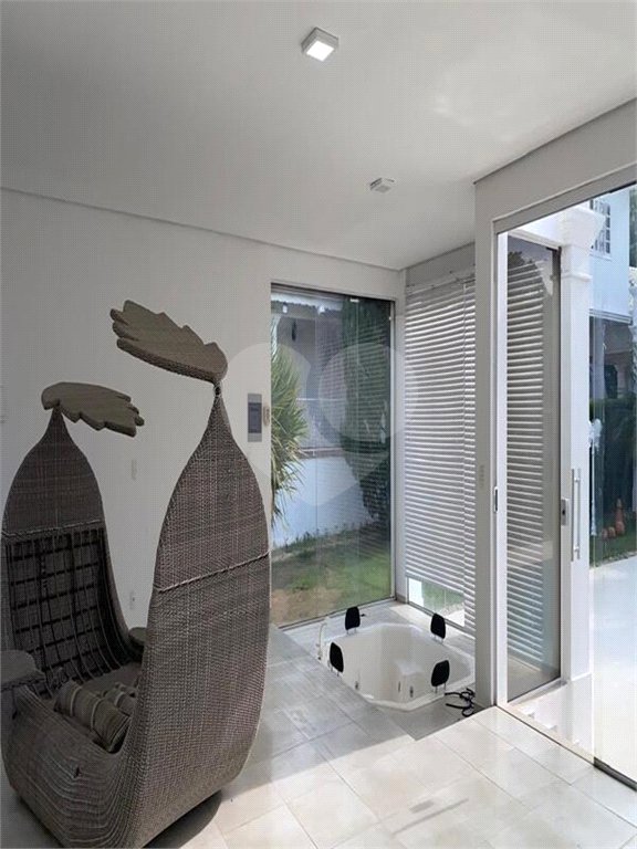 Casa à venda com 2 suítes no condomínio Residencial Vale das Laranjeiras, Indaiatuba - SP
