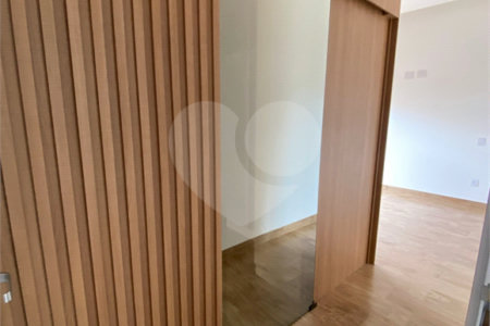 Casa à venda com 3 suítes no condomínio Portal das Tipuanas, Araraquara - SP