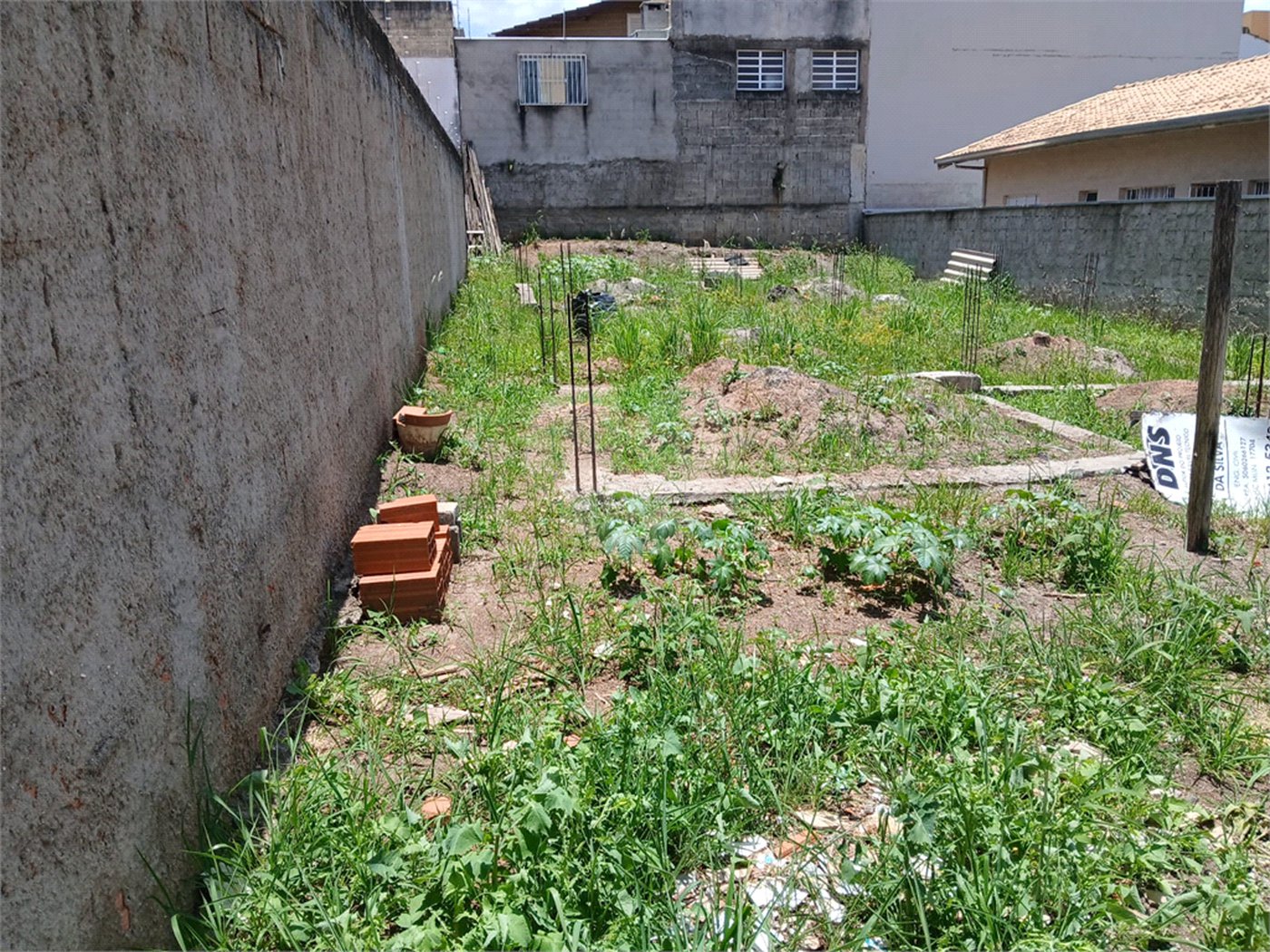Casa à venda com 2 quartos, sendo 1 suíte, em Jardim das Palmeiras, Atibaia, SP