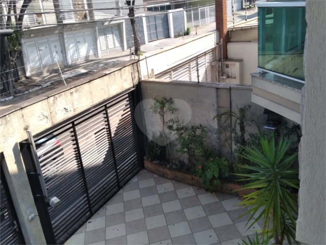 Sobrado à venda com 3 quartos, sendo 1 suíte,  em Parque São Domingos, São Paulo, SP