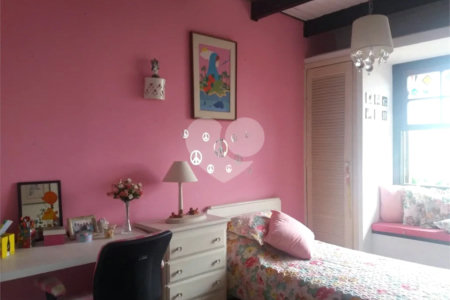 Casa à venda com 3 quartos, sendo 1 suíte, em Vila Cruzeiro, São Paulo, SP