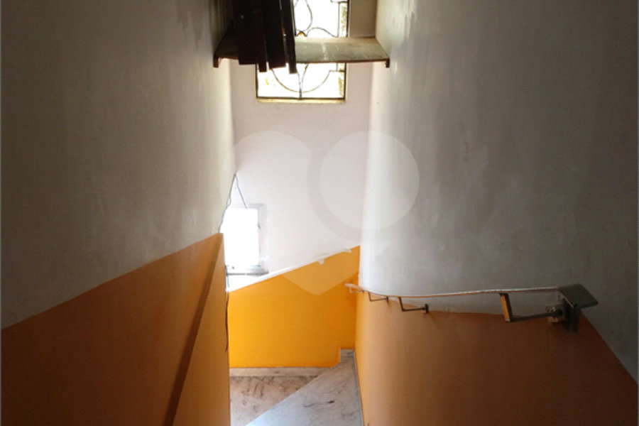 Sobrado à venda com 3 quartos em Jardim Regina, São Paulo, SP