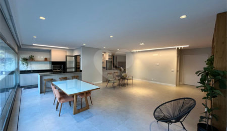 Apartamento à venda com 4 quartos, sendo 2 suítes,  em Sumaré, São Paulo, SP