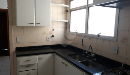 Apartamento à venda com 4 quartos, sendo 1 suíte,  em Bom Retiro, São Paulo, SP