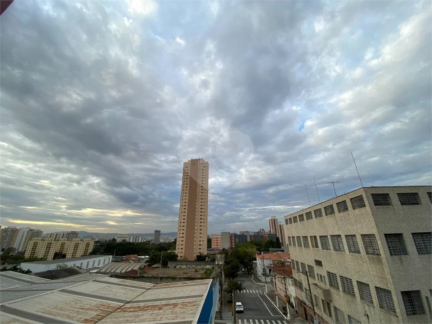 Amplo Apartamento à Venda – 140 m² | 3 Dormitórios | 1 Vaga