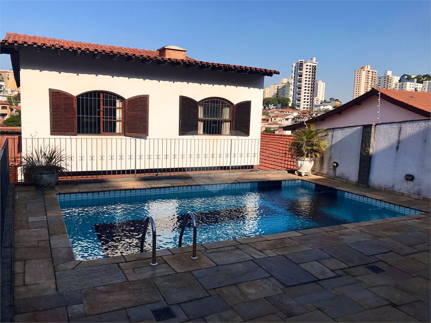 Sobrado à venda com 3 suítes em Jardim Franca, São Paulo, SP