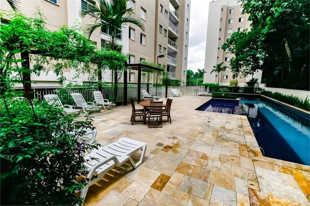 Apartamento à venda com 3 quartos, sendo 1 suíte, em Lar São Paulo, São Paulo, SP