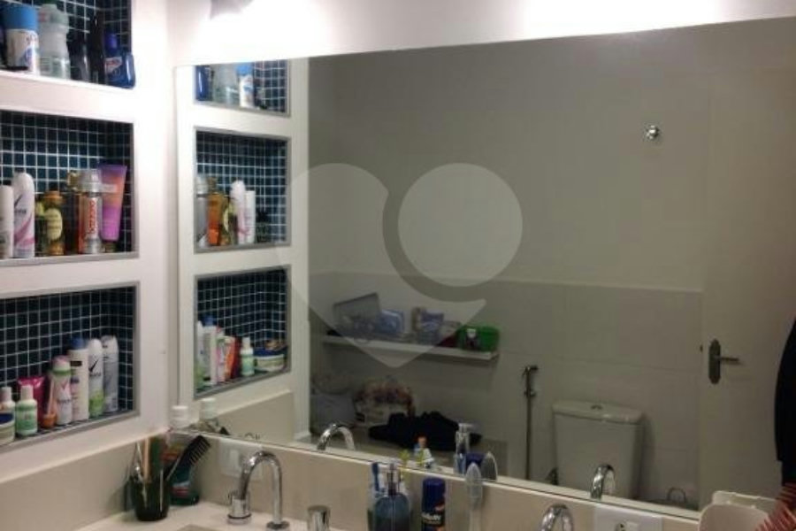 Apartamento à venda com 4 quartos, sendo 2 suítes, em Jardim América, São Paulo, SP