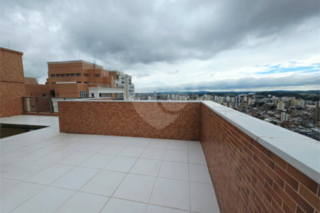 Triplex à venda com 4 suítes em Anhangabaú, Jundiaí, SP