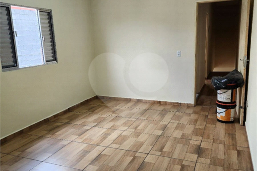Sobrado à venda com 3 quartos no Brasilândia, São Paulo, SP