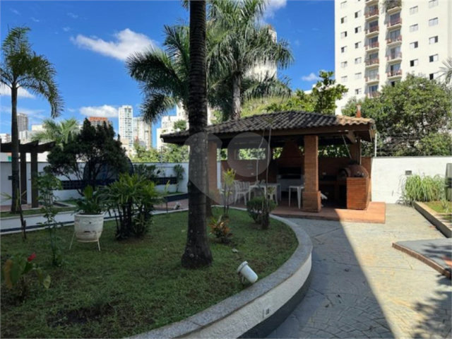 Apartamento à venda com 3 quartos, sendo 1 suíte,  em Vila Mariana, São Paulo, SP