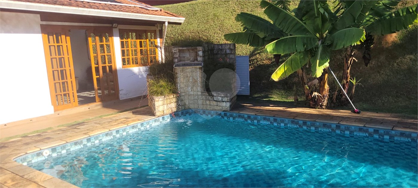 Casa à venda com 3 quartos, sendo 2 suítes,  em Mantiqueira, Mairiporã, SP