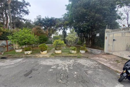 Sobrado à venda com 3 quartos, sendo 2 suítes, em Vila Adalgisa, São Paulo, SP