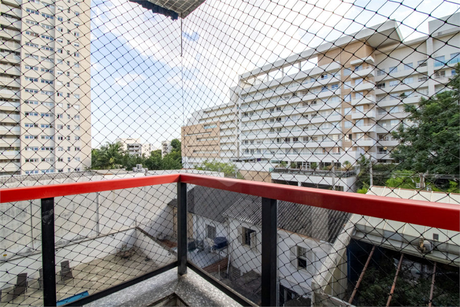 Apartamento à venda com 3 quartos, sendo 1 suíte, em Santana, São Paulo, SP