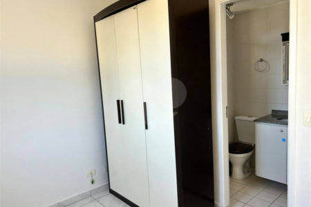 Apartamento à venda com 2 quartos, sendo 1 suíte, em Vila Andrade, São Paulo, SP