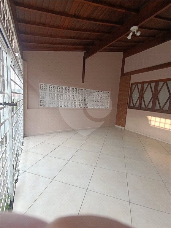 Casa à venda com 2 quartos em Vila Galvão, Guarulhos, SP