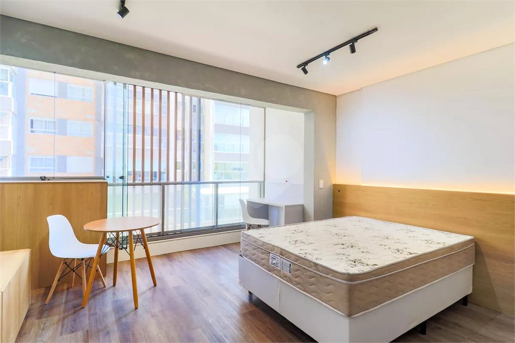 Apartamento para alugar com 1 quarto em Jardim das Acácias, São Paulo, SP