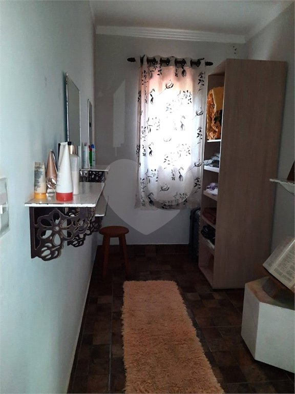 Casa à venda com 3 quartos, sendo 1 suíte,  no condomínio Village Ipanema 1, Araçoiaba da Serra - SP