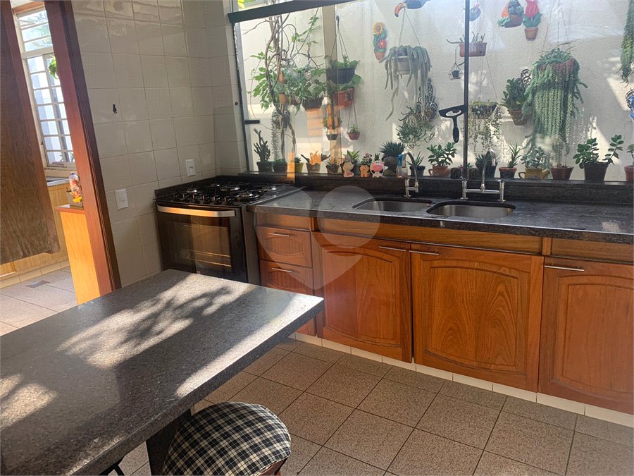 Casa à venda com 3 quartos, sendo 2 suítes,  no condomínio Village Davignon, Sorocaba - SP