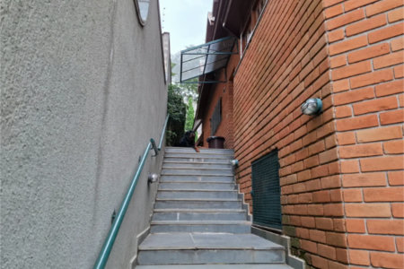 Sobrado à venda com 4 quartos, sendo 2 suítes, em Jardim Leonor, São Paulo, SP