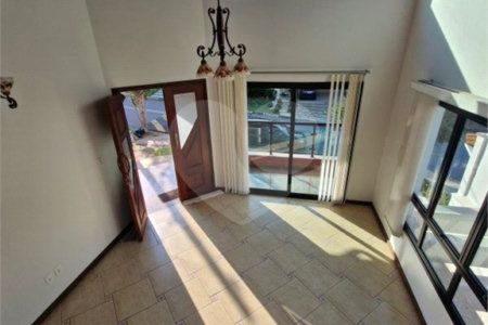 Casa à venda ou para alugar com 3 quartos, sendo 1 suíte, no condomínio Recanto dos Paturis, Vinhedo - SP