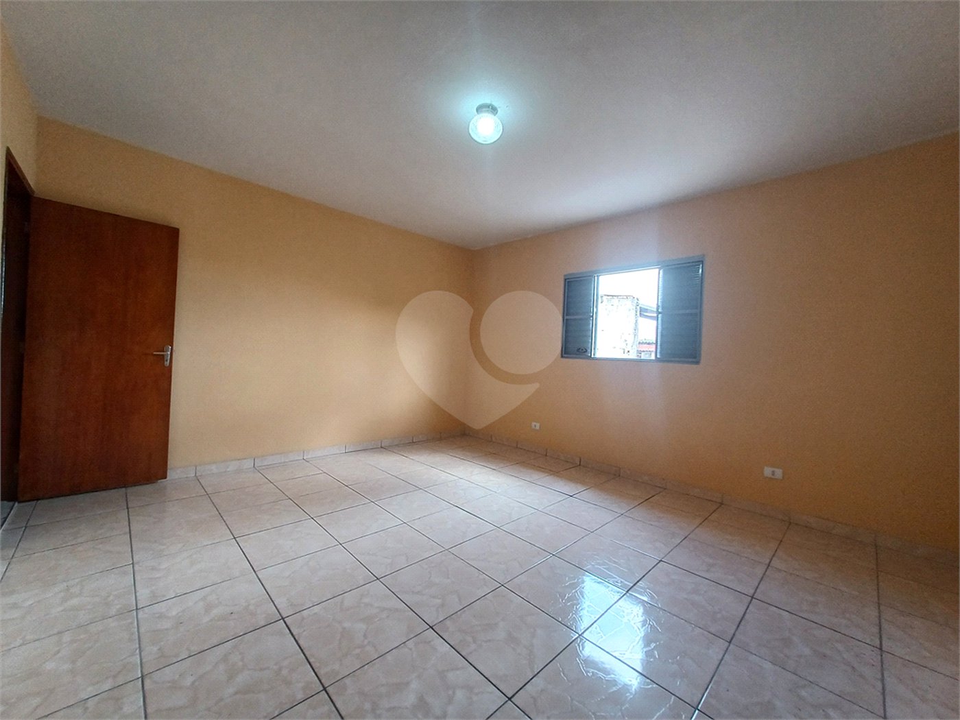 Sobrado à venda com 2 quartos em Jardim Guaíba, Sorocaba, SP