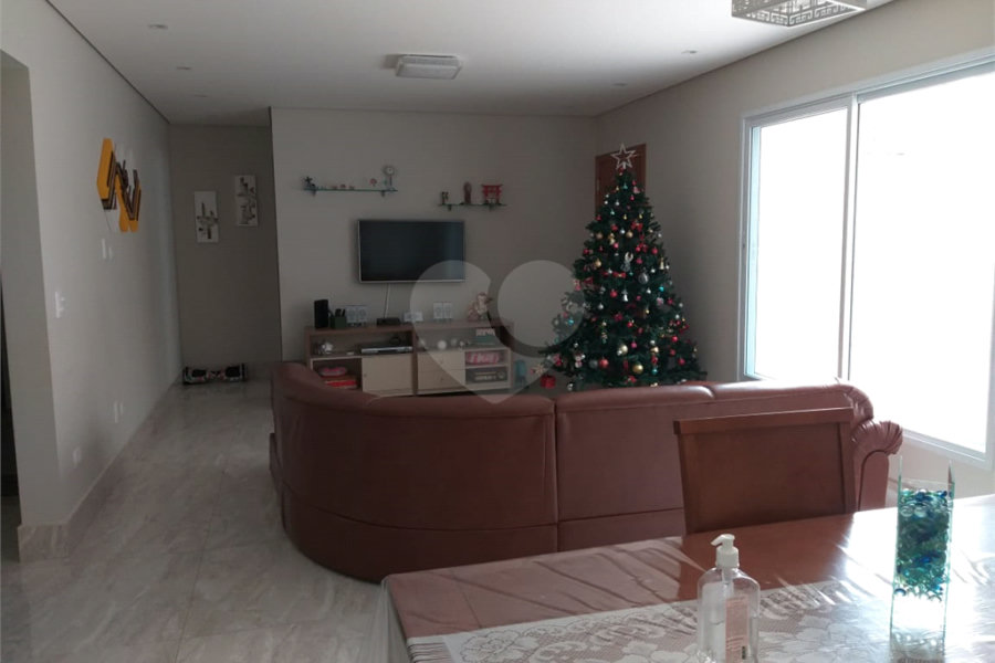 Sobrado à venda com 6 quartos, sendo 3 suítes, em Mandaqui, São Paulo, SP