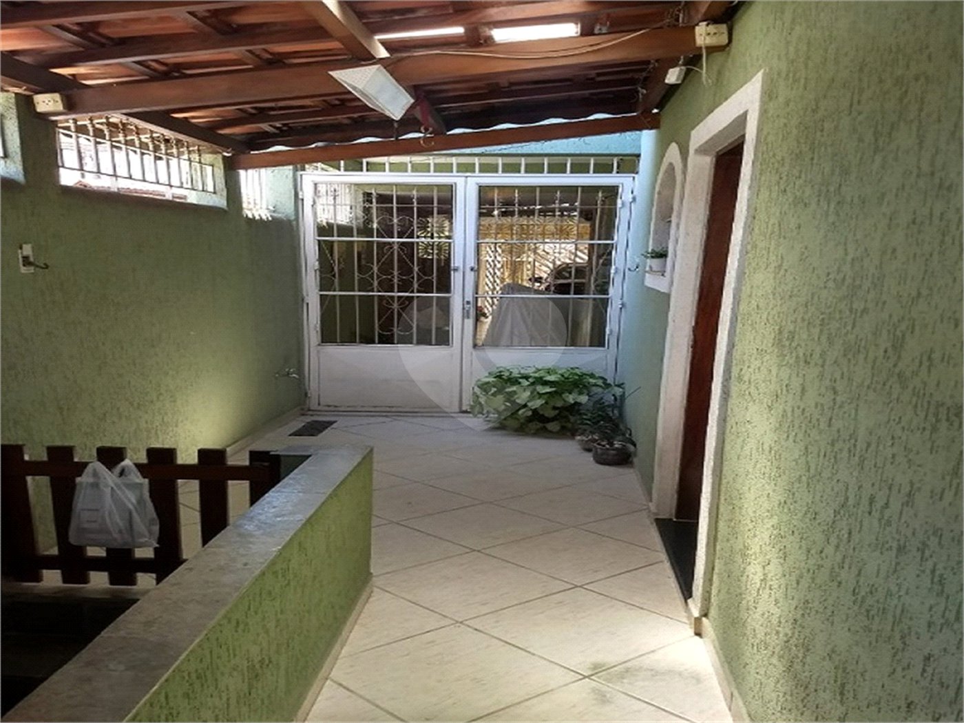 Casa à venda com 3 quartos, sendo 1 suíte, em Vila Galvão, Guarulhos, SP