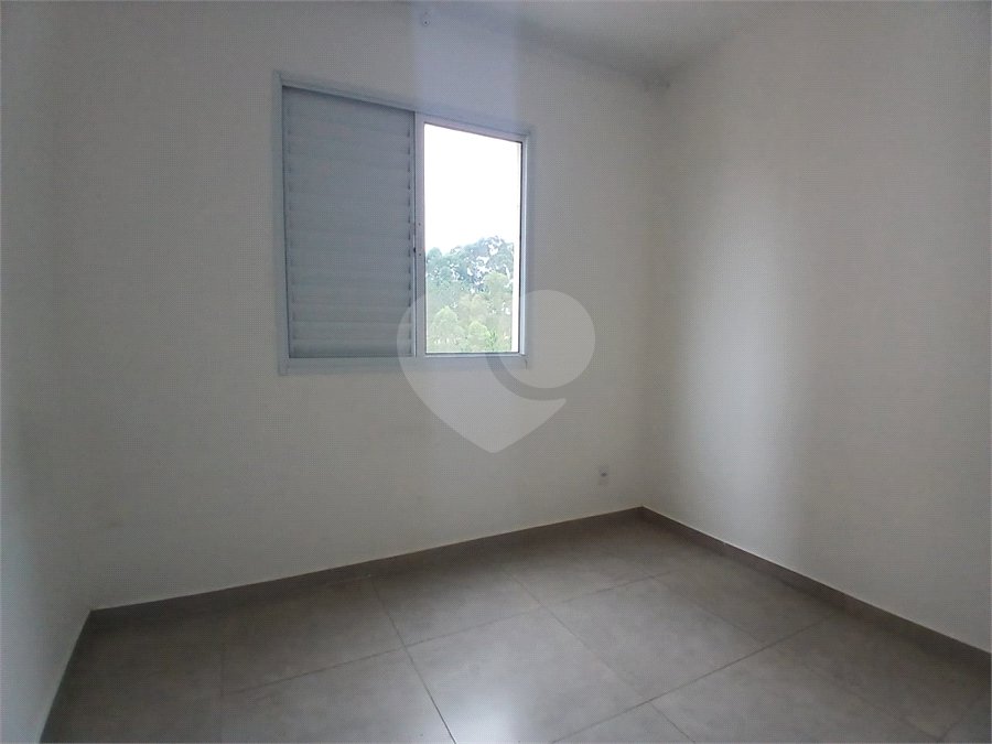 Apartamento à venda com 2 quartos, sendo 1 suíte, em Chácaras Manão, Mairinque, SP