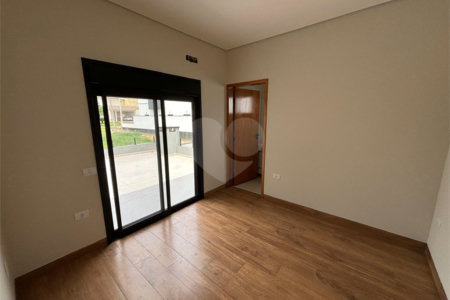 Sobrado à venda com 4 suítes em Residencial Central Parque, Salto, SP