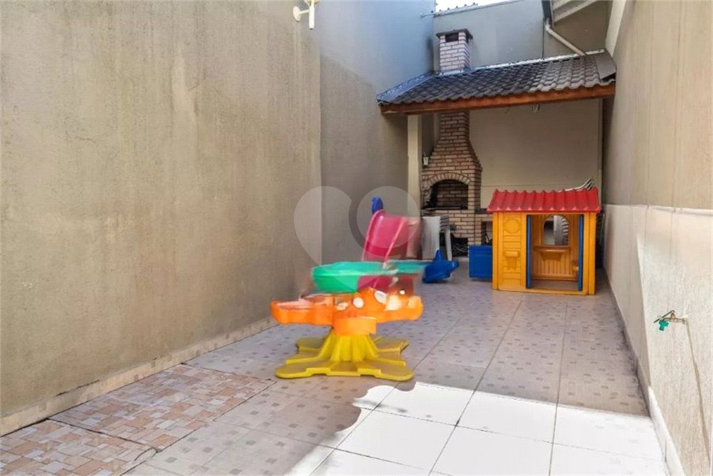 Casa à venda com 3 quartos, sendo 1 suíte,  no condomínio Rafaela I, São Paulo - SP